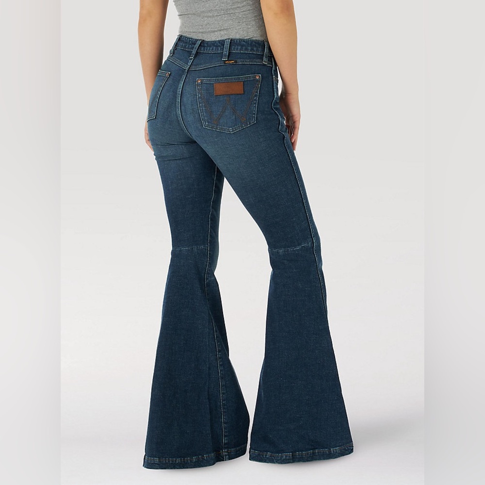Wrangler Trumpet Flares